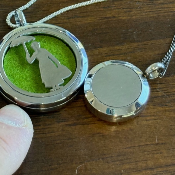 Disney Mary Poppins Jewelry Locket, Pendant, LARGE 30mm Size, Charm, Customizabl - Picture 2 of 2